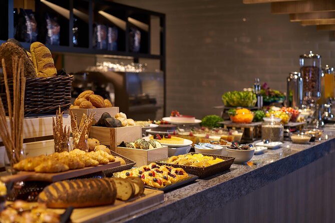 Kuala Lumpur International Airport Plaza Premium Lounge - Time Strategy for 3, 6, or 12 Hours (and Who Should Book)