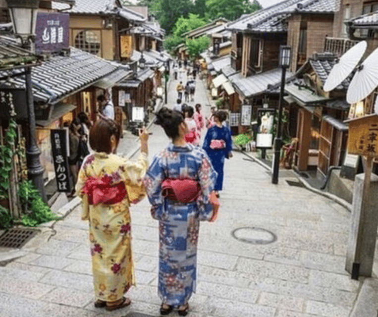 Kyoto: Private Highlights Tour with Guide and Luxury Vehicle - Kyoto in a luxury car for 10 hours: how the day actually works