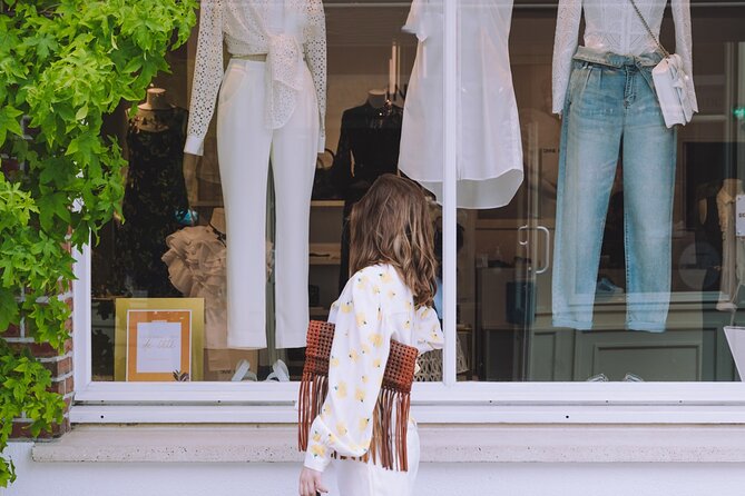 La Vallee Village Shopping Outlet by Luxury Transport from Paris - Choosing Half-Day or Full-Day: How Your Shopping Strategy Changes