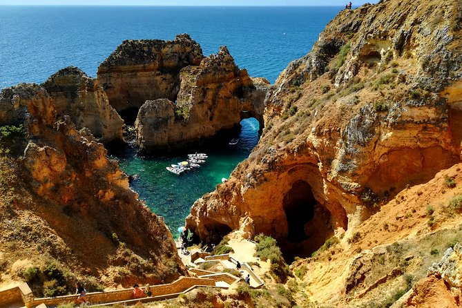Lagos and Sagres Premium - Shared small group > VTours Algarve - Cabo de São Vicente: Fortress Defenses and an Active Lighthouse