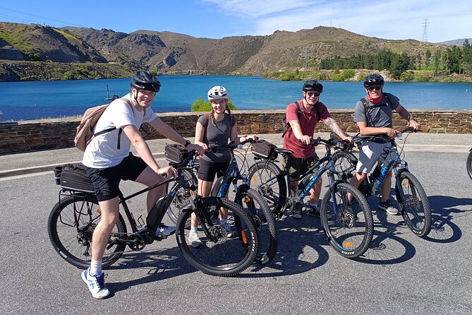 Lake Dunstan Cycleway Bike Rental With Return Luxury Shuttle - Where it starts: Junction Lookout in Cromwell