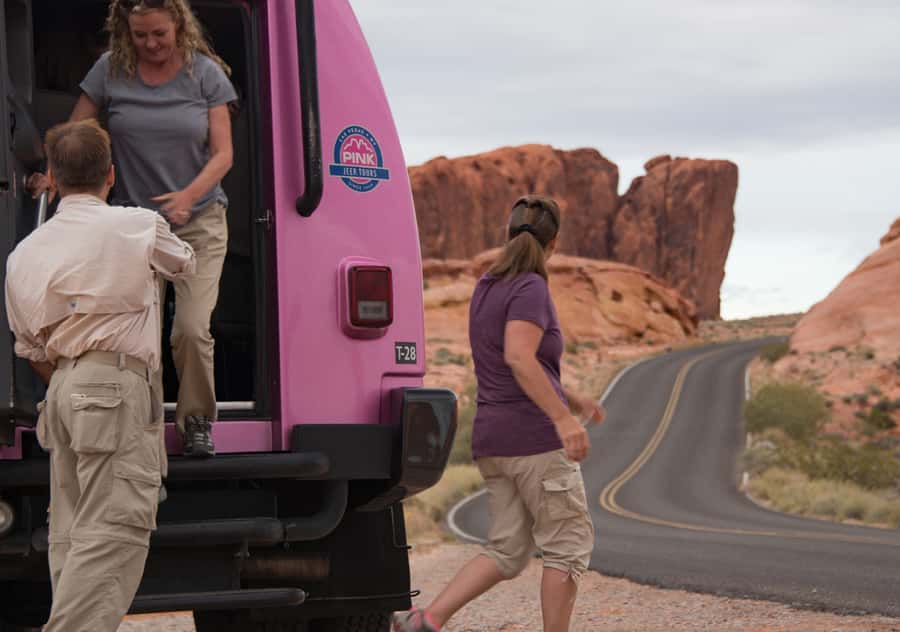 Las Vegas: Valley of Fire Tour in Luxury Tour Trekker - Rainbow Vista, Atlatl Rock, Fire Canyon: how each stop earns its place