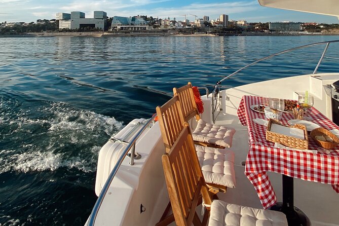 Lisbon: Catamaran Luxury Sunset and Wine Tour - Panteão Nacional: closing with a strong landmark