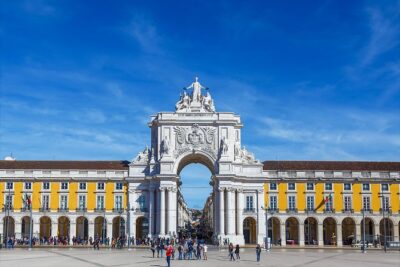 Lisbon & Porto Private Luxury Road Trip - Óbidos Medieval Village: your hour of cobblestones and story time