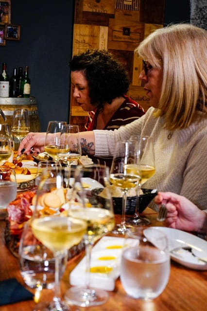 Lisbon: Premium Wine and Tapas Tasting Session - Port and the sweet finish: why it shows up in Portuguese tasting