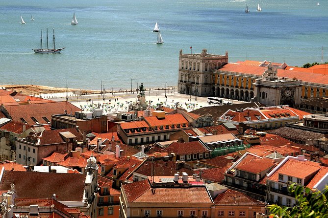 Lisbon Private And Customizable Half-Day Tour - How the Gold Compass Driver Makes the Day Feel Personal