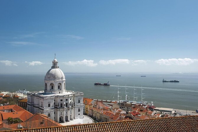 Lisbon Sailing Tour on a Luxury Sailing Yacht with 2 Drinks - Key highlights worth planning around