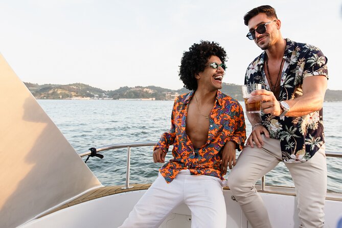 Lisbon: Sunset DJ & Porto Tonic Premium Boat Experience - Ondas de Angelo and the Meeting Point: Getting Started Without Stress