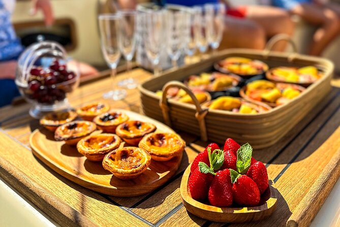 Lisbon – Vinho Verde Wine Premium Boat Experience - Cristo Rei and Almada: The View That Puts Lisbon in Context