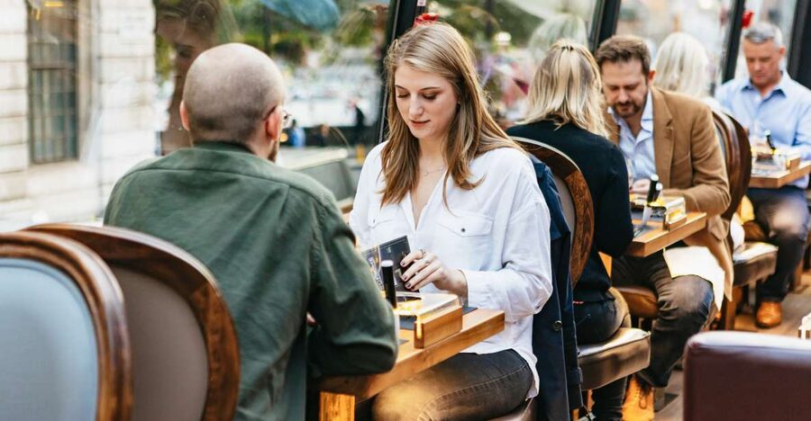 London: 6-Course Gourmet Dinner on a Luxury Coach - Cruising the landmarks: St Paul’s to Piccadilly Circus from your table