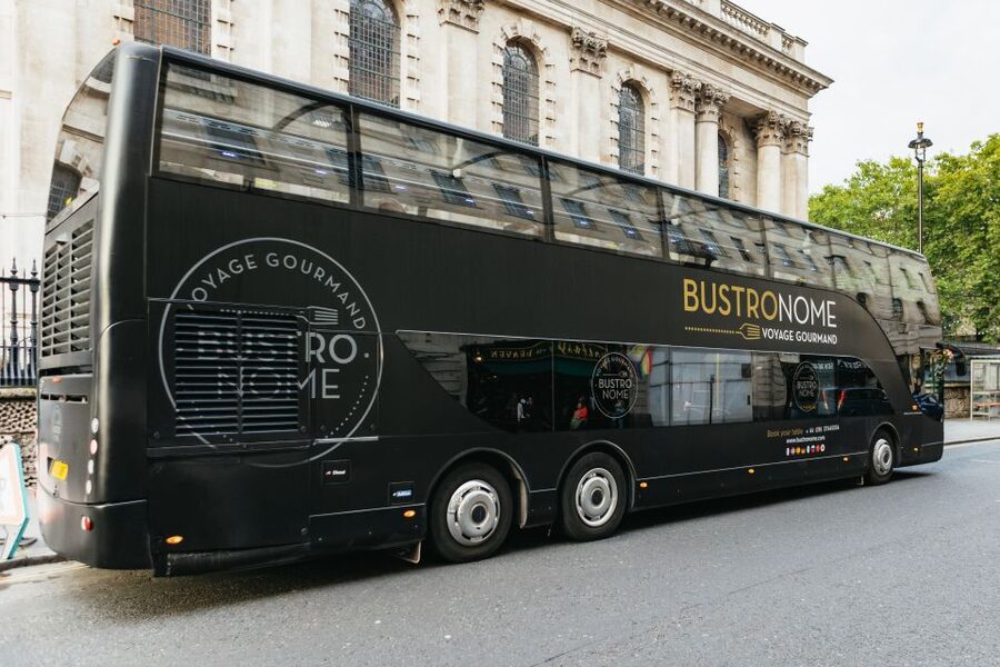 London: 6-Course Gourmet Dinner on a Luxury Coach - Night views and window glare: seeing the city without getting distracted