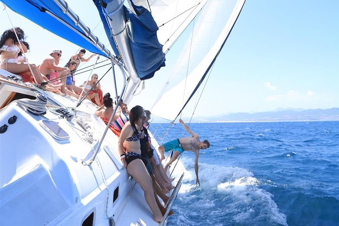 Los Cabos Luxury Sailing, Snorkel and Lunch Cruise - Boat comfort and the small group advantage (up to 16 people)