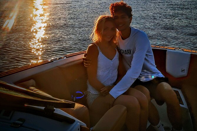 Luxury 2 Hour Sunset Tour Canandaigua Lake-Groups or Individuals - Who should book this sunset cruise, and who should skip