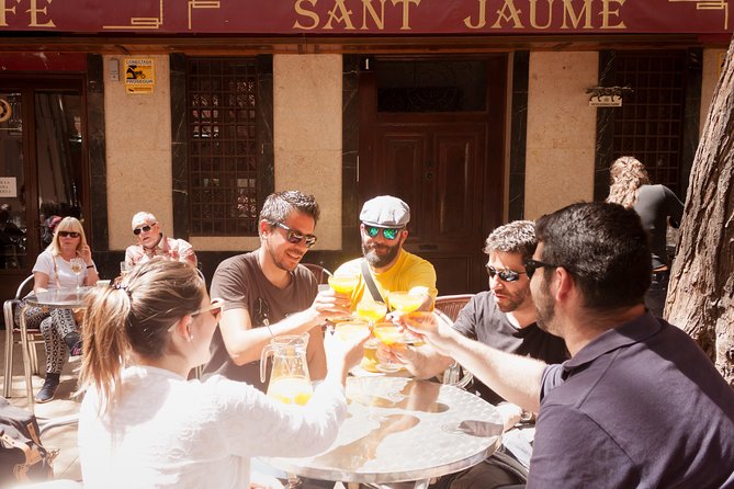 Luxury Authentic Tapas Tour - Street art, city origins, and landmarks that make the walk click