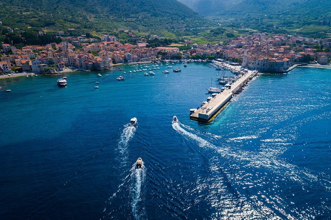 Luxury Boat - Blue Cave From Split Island-Hopping Full-Day Cruise, Hvar, Vis - Crew and guide style: what makes the day smoother