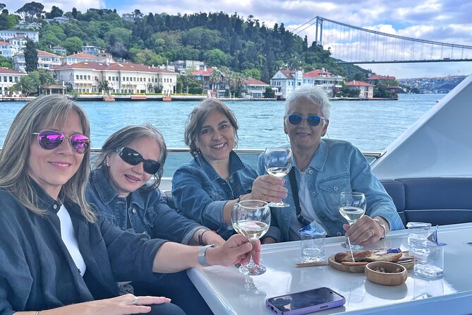 Luxury Bosphorus Yacht Tour – Asian Side Stop & Exploration - Golden Horn sights and the city’s daily rhythm from the water