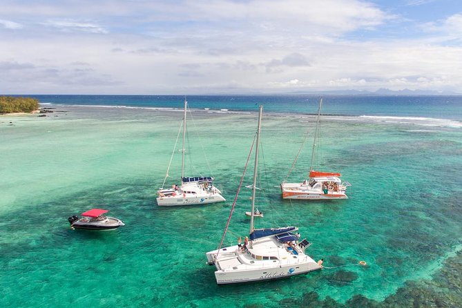 Luxury Catamaran Cruise: The Northern Islands - What your 6-hour day feels like, hour by hour