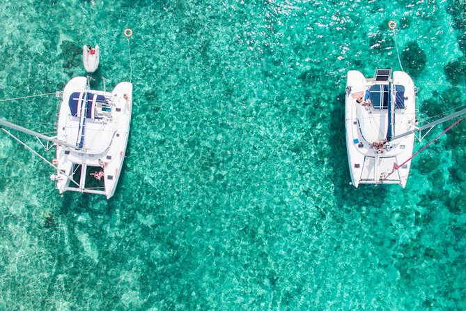 Luxury Catamaran Cruise: The Northern Islands - Ile Plate (Flat Island) beach: more sand, more water time