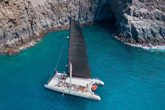 Luxury Catamaran Cruise with Brunch and Unlimited Drinks - From Marina del Sur to the Open Water: How the 3 Hours Work