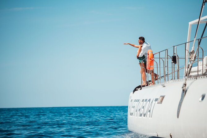 Luxury Catamaran Cruise with Brunch and Unlimited Drinks - Unlimited Drinks: Beer, Soft Drinks, and Water Without Overthinking It
