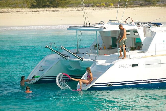 Luxury catamaran from Porto Rafael-Palau to the Maddalena Archipelago - Yacht Club Punta Sardegna: getting on board feels easy