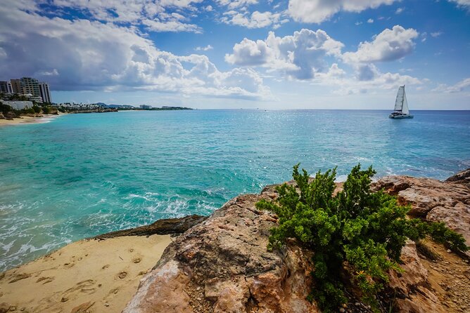Luxury Catamaran Private Charter in St. Maarten/St. Martin - Freedom on the Teak Deck: The Lagoon 42 Feel