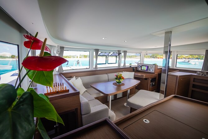 Luxury Catamaran Private Charter in St. Maarten/St. Martin - Weather and Timing: How to Plan for a Calm, On-Time Day