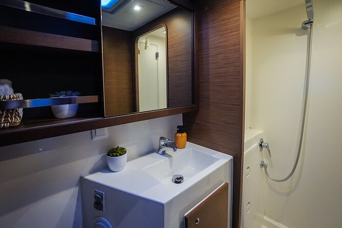 Luxury Catamaran Private Charter in St. Maarten/St. Martin - Should You Book This Luxury Catamaran Charter?