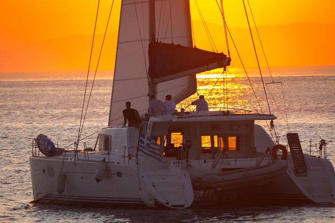 Luxury Catamaran Semi private cruise with meals & drinks and transportation. - Lunch or dinner onboard: what’s included and how it lands
