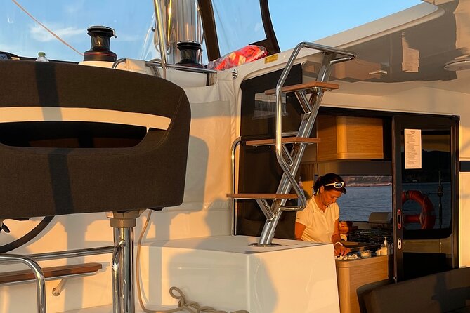 LUXURY Catamaran Sunset and Wine cruise - Logistics That Make or Break the Evening