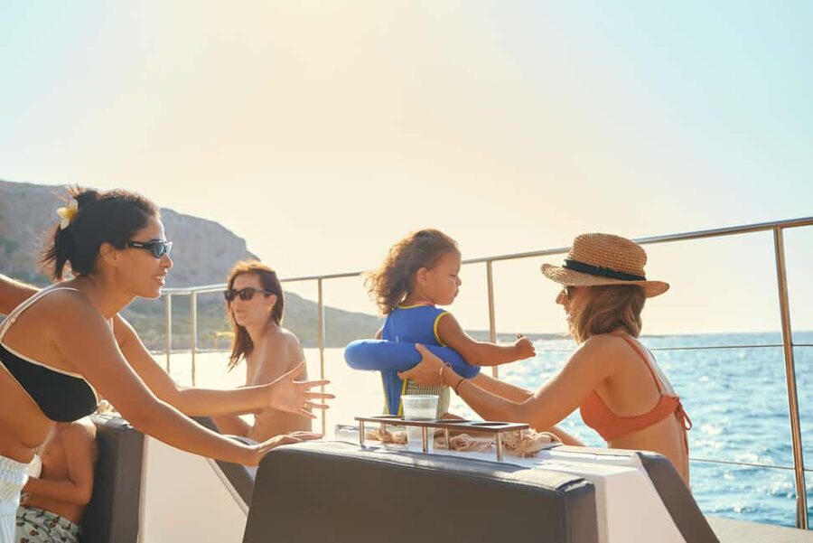 Luxury Catamaran to Balos: Sunset, Snacks, Drinks & Transfer - The sunset return: why the timing matters (and how the music helps)