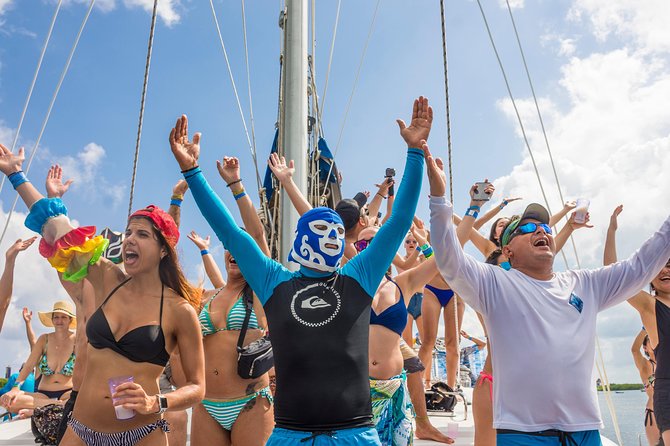 Luxury Catamaran tour to Isla Mujeres with transportation from Playa del Carmen - Snorkeling plans (and what you’re actually paying for)