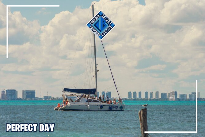 Luxury Catamaran tour to isla mujeres with transportation from Tulum - Who This Isla Mujeres Catamaran Tour Suits Best