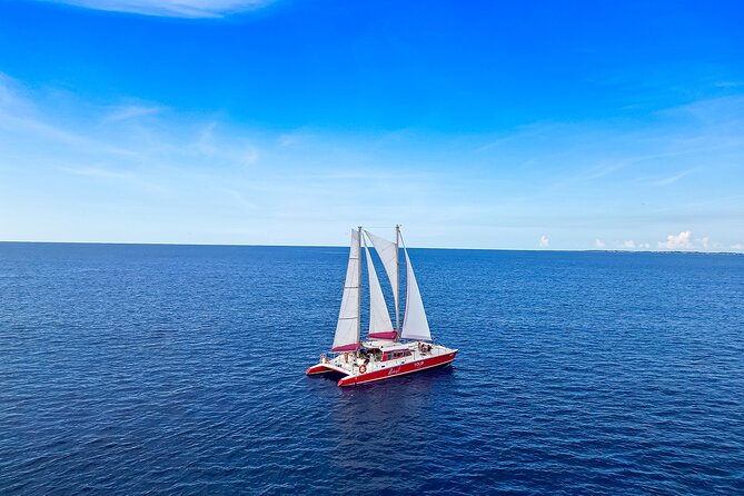 Luxury Champagne and Lobster Sail to Boca Catalina - Key things that make this Aruba sail worth your time