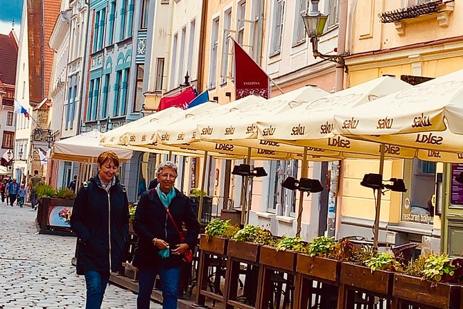 Luxury Day Trip to Tallinn with superior cabin VIP guide and lavish buffet - Your Guide and Driver: The Human Factor Behind a Great Day