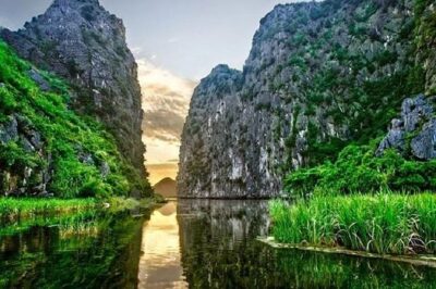 Luxury Hoa Lu - Tam Coc - Mua Cave 1 Day Tour - By Limousine & Small Group - Tam Coc by bamboo boat: where the day slows down