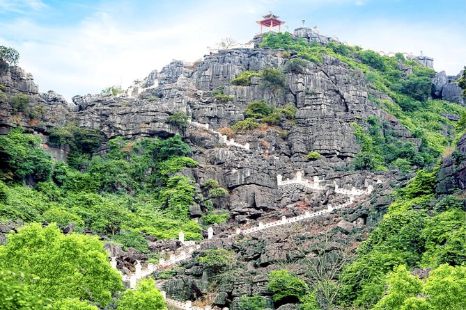 Luxury Hoa Lu Tam Coc Mua Cave 1 Day With Limousine Bus And Lunch - Lunch and small extras: practical comforts you’ll feel