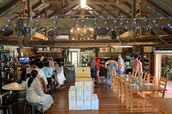 Luxury Hunter Valley Wildlife & Wine Tasting Tour from Sydney - Lunch at Oaks Cypress Lakes Resort: Optional, Scenic, and Sometimes a Tradeoff