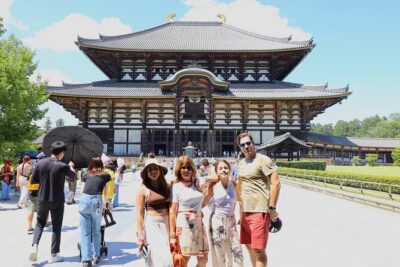 Luxury Kyoto 1-Day Private Car Tour with Nara & Osaka Options - Getting Around in Comfort: Pickup, Air-Conditioning, and Bottled Water