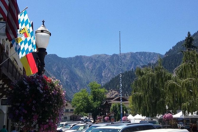 Luxury Leavenworth Day Trip through the Cascade Mountains - When to Go, and What to Pack for a Full Cascade Day