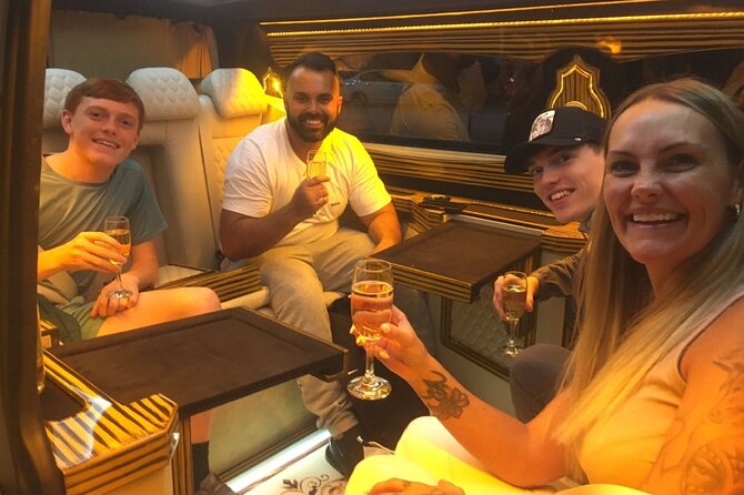 Luxury Maybaych Van İstanbul Airport Meet Transfer - Entering Istanbul Without the Airport Puzzle