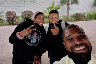 Luxury MKT Town Car Private Roundtrip Transfer - The meet-and-greet outside Customs (and why it helps)