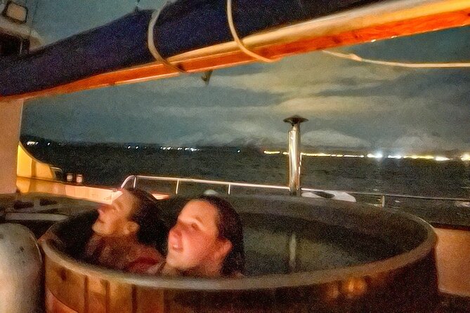 Luxury Northern Lights Yacht Cruise with Hot Tub from Tromsø - Dressing Rules That Actually Matter at Sea