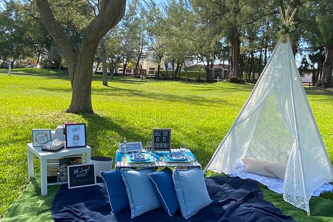 Luxury Picnic Experience at Pedrick Pond Park - Key things that make this picnic different