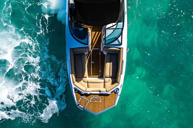 Luxury Private Boat Tour from Miami Beach - Indian Creek: the ultra-exclusive north-of-Miami celebrity zone