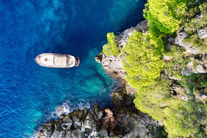Luxury Private Boat Tour to Elaphiti Islands - What you’ll notice right away (and what to watch for)