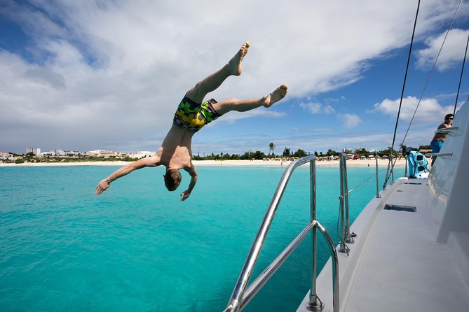 Luxury Private Full-Day Catamaran Charter in St Maarten & Saint-Martin - Food, Open Bar, and the Crew Details That Make It Feel Special