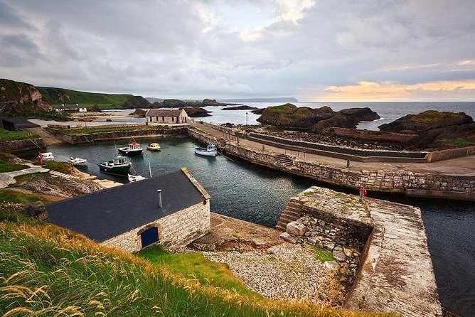 Luxury Private Hire Tour for 2- 6 people around Northern Ireland - Door-to-Door Pickup from Belfast (With Real Time Savings)