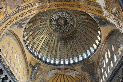 Luxury Private Istanbul Tour (allTickets and Transfers) VIP OSCAR - Stop 1: Blue Mosque and Six Minarets Up Close