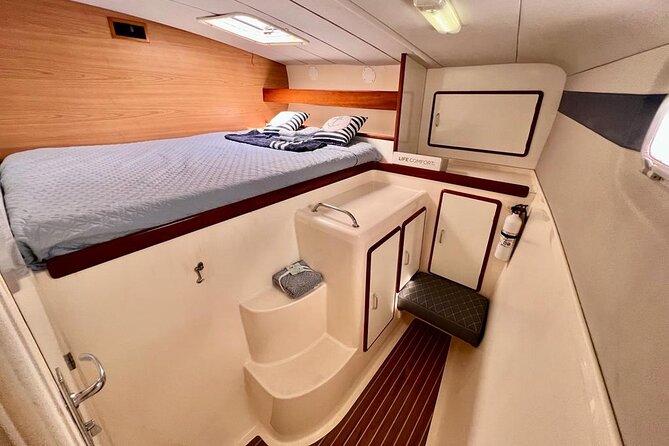 Luxury Sailing catamaran charter in Cabo San Lucas all inclusive - Should you book this Cabo private luxury catamaran charter?